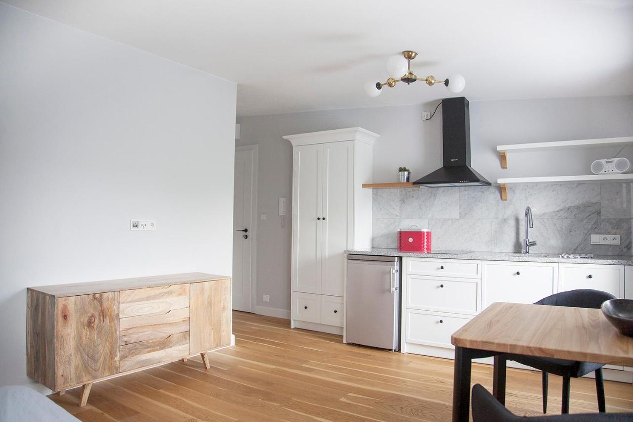 ורשה Stare Bielany Apartments מראה חיצוני תמונה