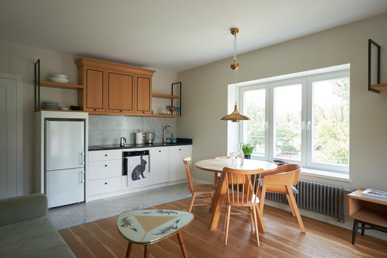ורשה Stare Bielany Apartments מראה חיצוני תמונה